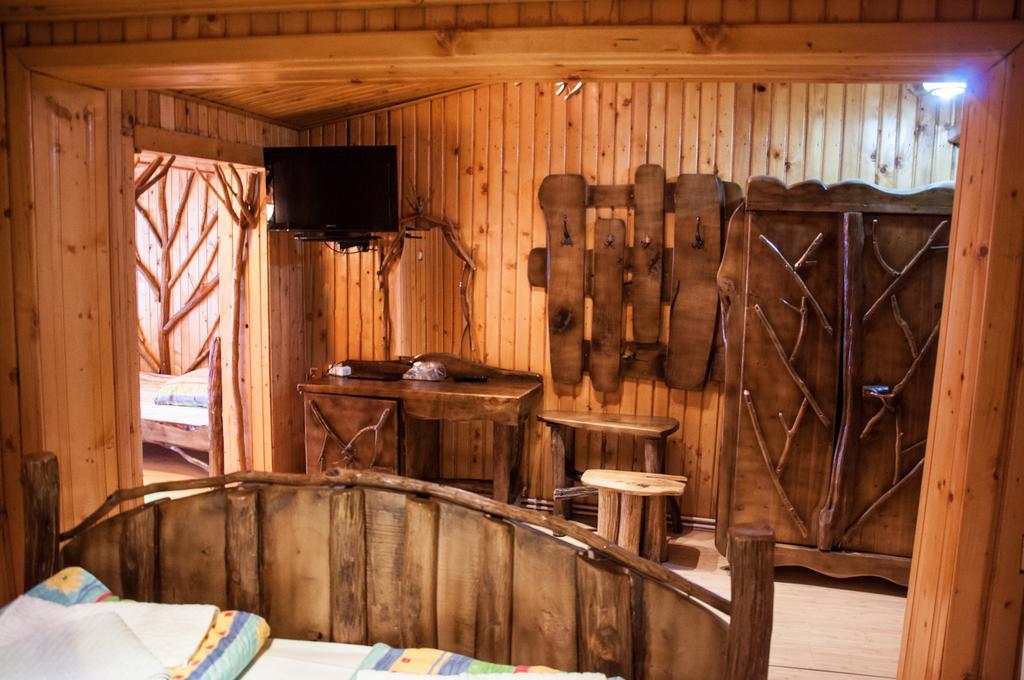 Pensiunea Sarmis サルミゼゲトゥサ 部屋 写真